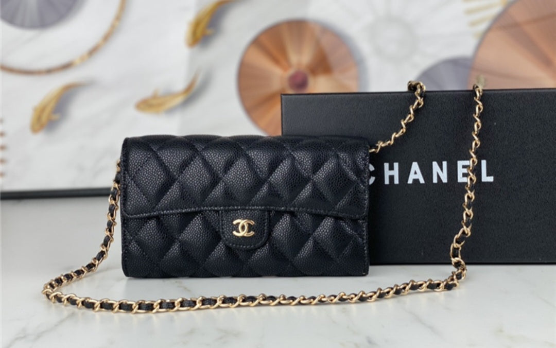 Chanel walet on chain